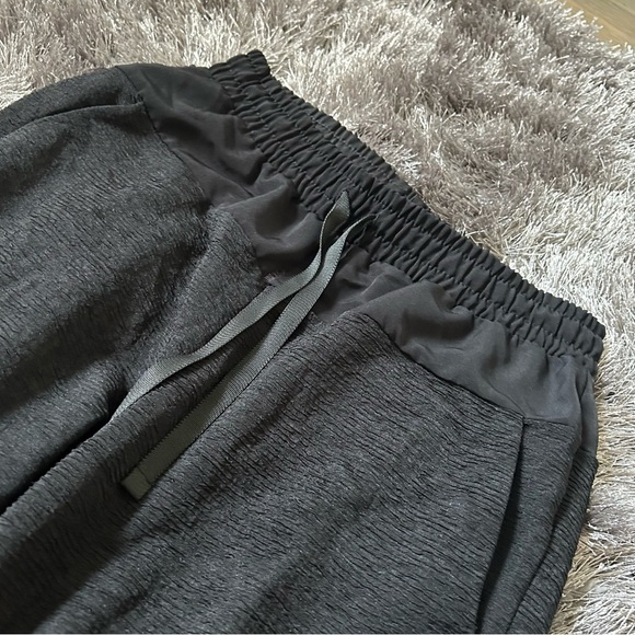 Zara Textured Joggers - Picture 5 of 5